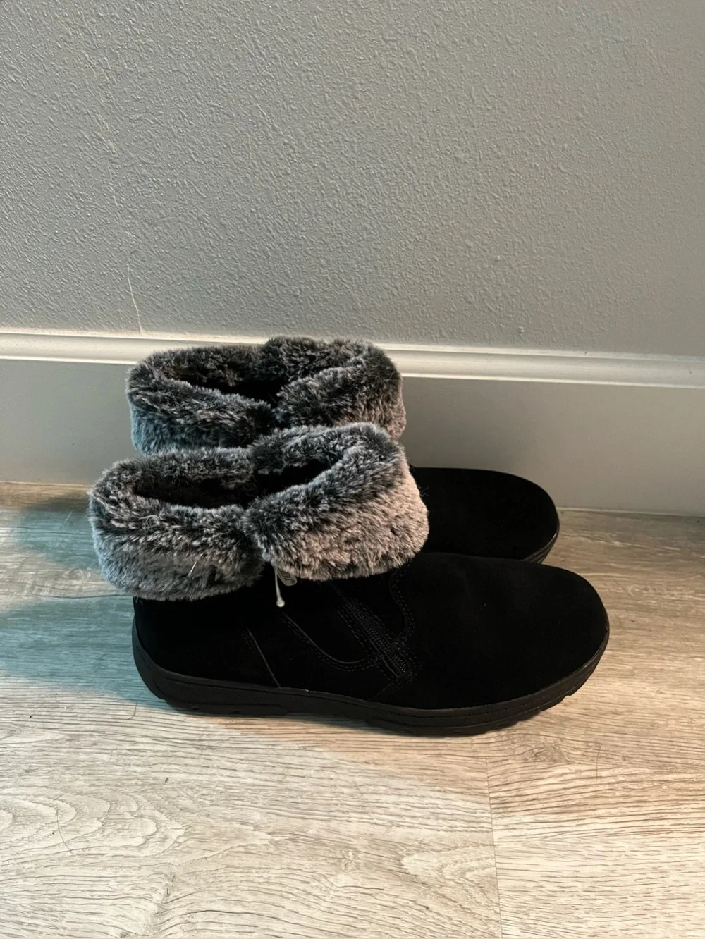 Khombu Jandice Waterproof Women's Boots Size 10 Black Fall Winter